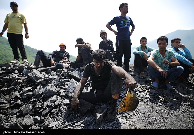 ۲۱ جنازه از معدن زغال‌سنگ آزادشهر خارج شد