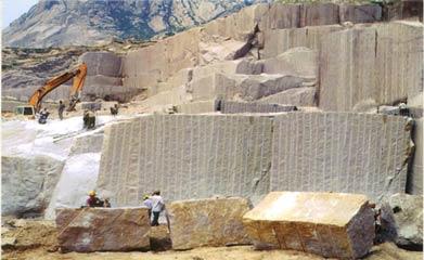 عملیات اجرایی معدن فسفات چرام بعد از ۵۰ سال آغاز می‌شود