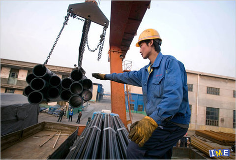 کاهش بهای معاملات فولاد در چین