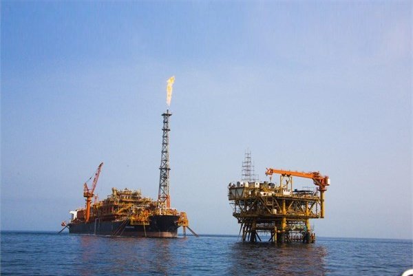 تجارت نفت میان ایران و فرانسه از مرز ۲ میلیارد دلار گذشت