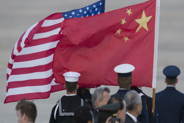 آمریکا ۱۰۰ میلیارد دلار تعرفه اضافی به چین تحمیل می‌کند