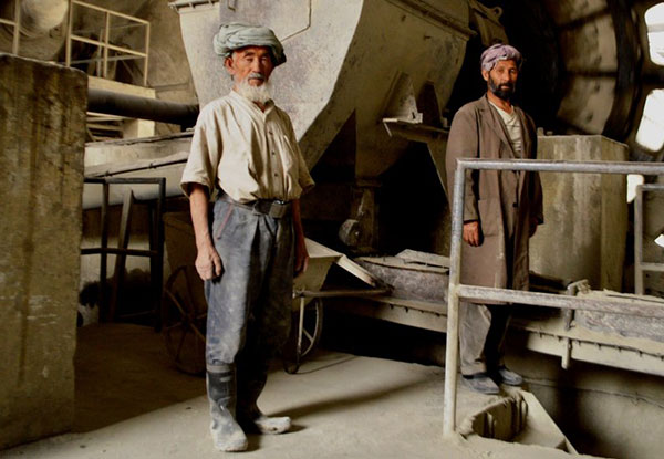 لغو قرارداد پیمانکاری پروژه سیمان غوری در افغانستان