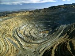 زغالسنگ، سنگ آهن و بوکسیت در صدر معدنکاری جهان