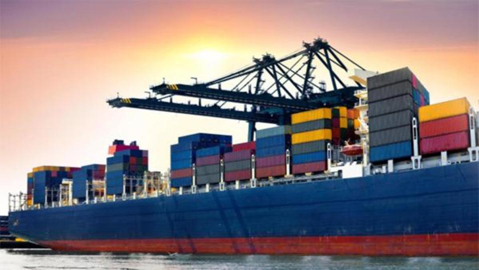 رفع مشکلات صادرات، واردات و جذب سرمایه خارجی