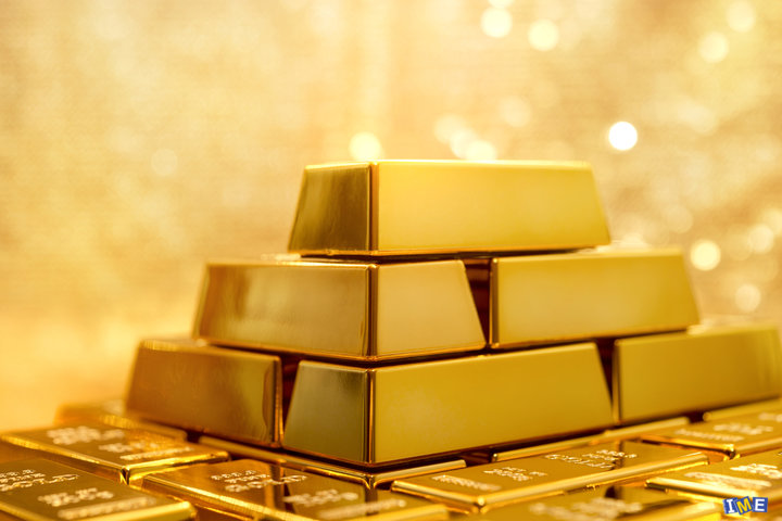 طلای جهانی گران‌تر می شود