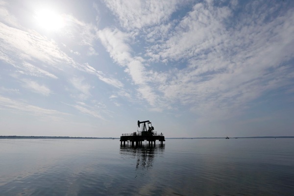 ثبات در قیمت نفت خام برنت به‌رغم نزدیک شدن به تحریم‌های ضد ایرانی