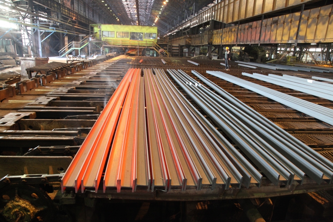 ۶۵هزار و ۴۴۴تن کک شرکت ذوب آهن آماده صادر به خارج