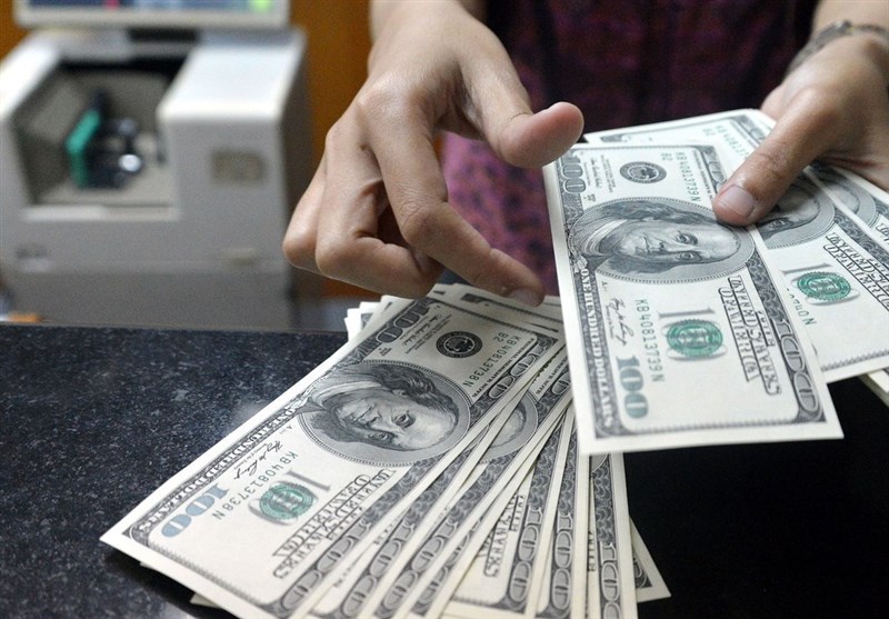 افزایش مجدد قیمت ارز در صرافی های دولتی/ دلار ۱۱۸۰۰ تومان شد