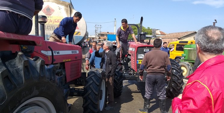 سوخت‌رسانی به مناطق سیل زده استان گلستان ادامه دارد+عکس