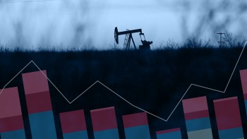 تبعات نفت 100 دلاری برای اقتصاد جهانی / گزارش بلومبرگ از تحلیل اقتصادی دانشگاه آکسفورد