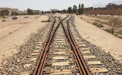 بررسی پروژه حمل فرآورده‌های نفتی از طریق خطوط ریلی به استان یزد
