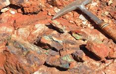 شناسایی 50 نوع ماده معدنی در خراسان جنوبی