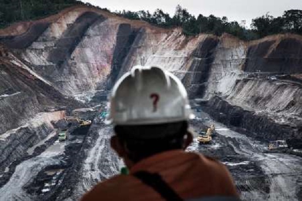 نجات شش کارگر گمشده معدن منگنز در یزد