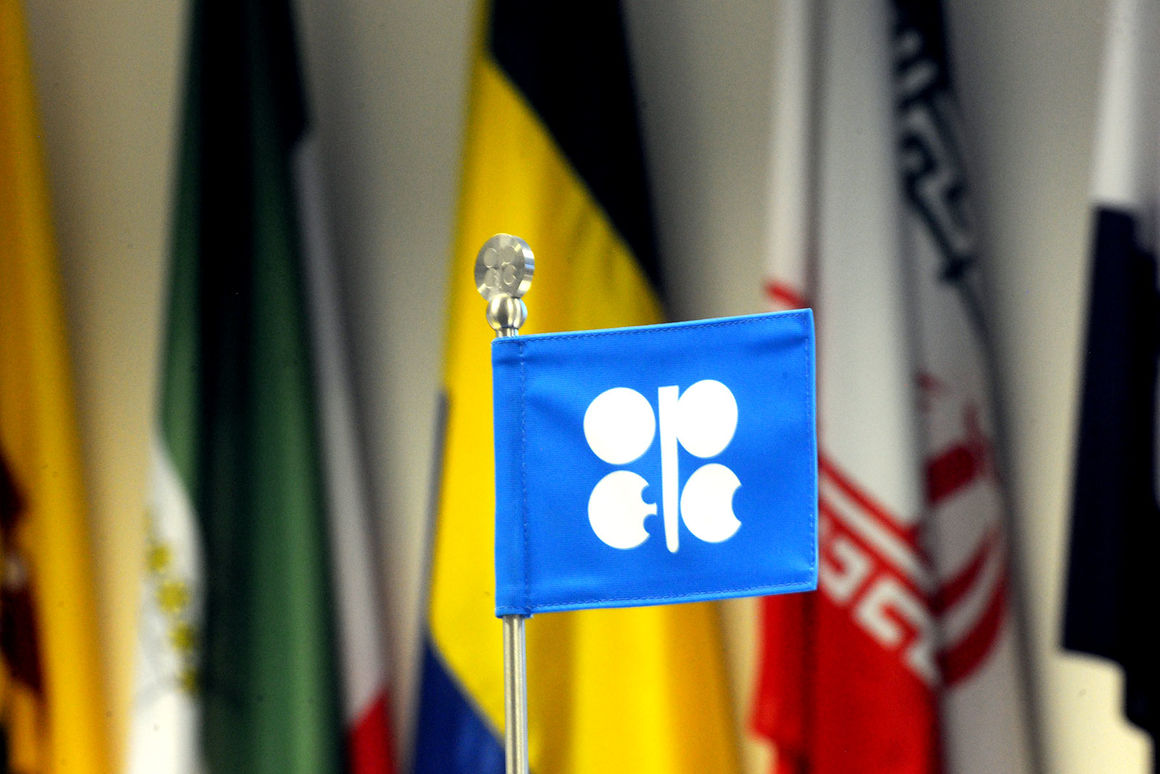 اعدادی که از تولید نفت ایران اعلام می شود، تخمینی است