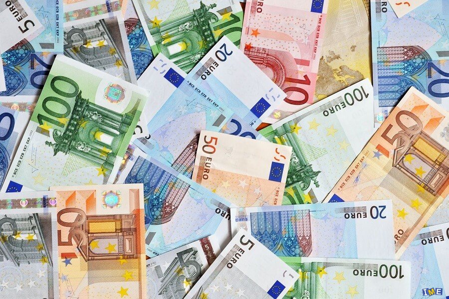 افزایش قیمت رسمی یورو و پوند