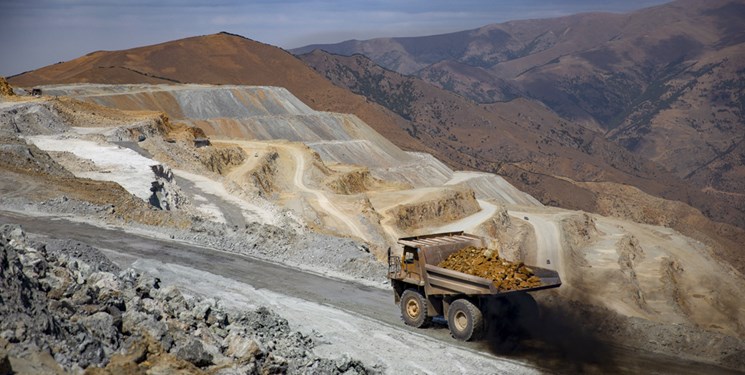 نامه‌نگاری معدنی‌ها با معاون رئیس جمهور/ در مورد اخذ عوارض صادرات مواد معدنی بازنگری کنید