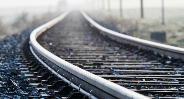 گزارش تصویری بازدید وزیر راه و شهرسازی از خط تولید ریل در مجموعه‌کارخانه‌های ذوب‌آهن