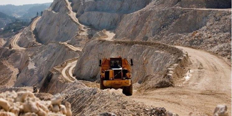 امضای قرارداد احداث بزرگترین ترمینال مکانیزه مواد معدنی در بندر شهید رجایی