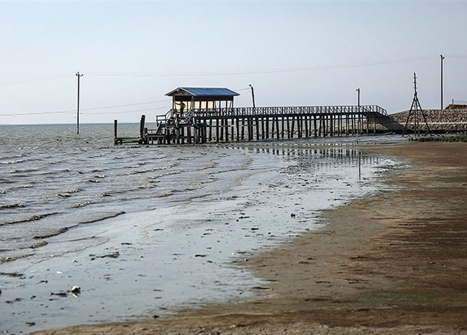سازمان محیط زیست مانع لایروبی کانال های متنهی به خلیج گرگان نشود
