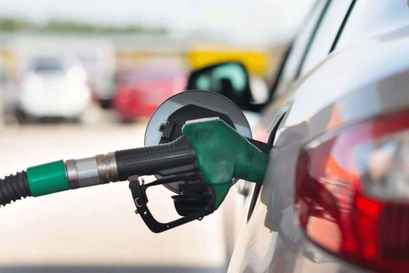 تشکیل جلسه مجلس برای بنزین در فردا / قیمت بنزین احتمالا اصلاح می‌شود