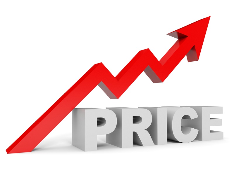 بررسی شرایط بازار با حضور وزیر صمت/ بازگشت قیمت کالاهای اساسی به قبل از افزایش قیمت بنزین
