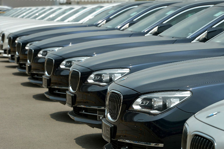 ترخیص 1100 خودروی دپویی مشروط به اجازه دولت