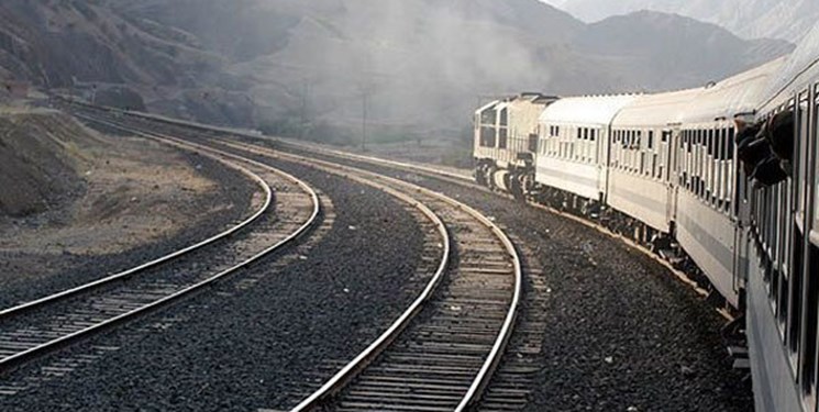 پایان ۲۰ سال انتظار برای افتتاح خط‌ آهن میانه - بستان آباد