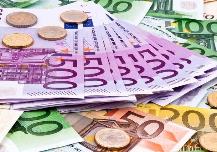 هفته‌ای پرنوسان برای نرخ ارز / روند قیمت دلار و یورو در هفته‌ای که گذشت