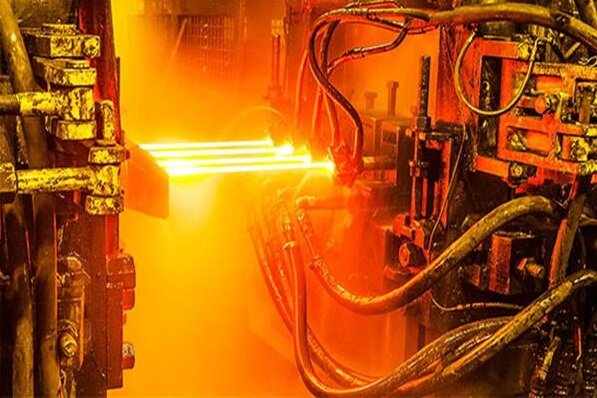 رشد آمار تولید و صادرات فولاد از مهمترین شاخص‌های توسعه استان است