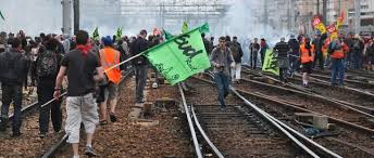 روز نخست سال جدید میلادی با طعم اعتصاب در فرانسه