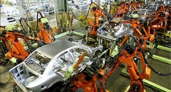 تداوم افت تولید در خودروسازی‌ خصوصی
