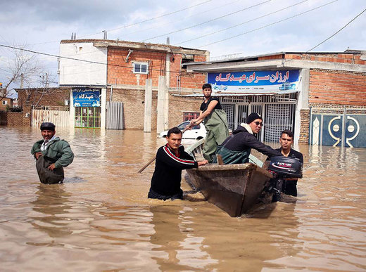 کمک ۱۴۰ میلیاردی ستاد اجرایی فرمان امام برای سیل‌زدگان سیستان و بلوچستان