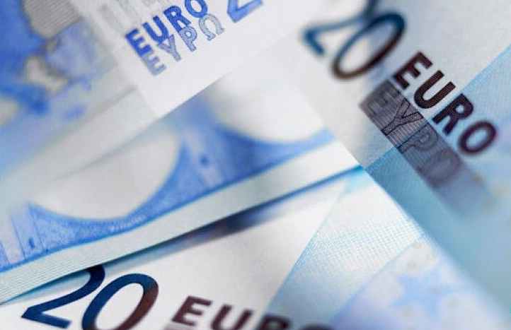 کاهش نرخ رسمی یورو و ۲۴ ارز دیگر