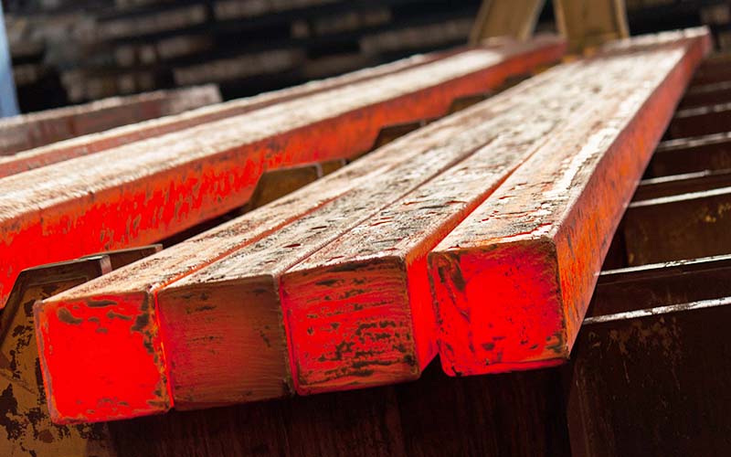 وزارت صمت باز هم معاملات فولاد در بورس کالا را ابطال کرد/ ادامه متضرر ساختن سهامداران شرکت‌های فولادی