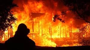 آتش‌سوزی در انبار شرکت فولاد خوزستان/ ۴۵ آتش‌نشان اعزام شدند