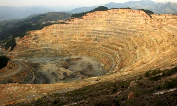 ۳۸۴ معدن در سیستان و بلوچستان فعال است/ کشف ۱.۱ میلیارد تن ذخیره معدنی