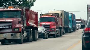 کمبود و فرسودگی ناوگان حمل‌ونقل بار، تولید و صنعت کشور را تهدید می‌کند