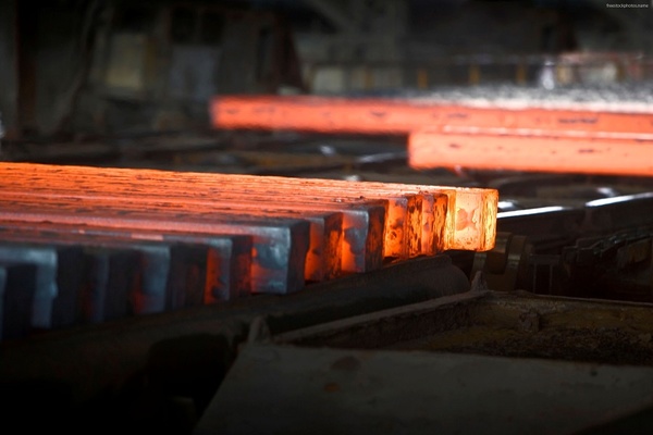 شمش فولاد در بورس کالا با دلار 19000 تومانی معامله می شود