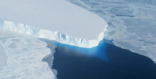 ورقه‌های یخی گرینلند در تقریبا همه بخشهای این جزیره در حالت ذوب و محو شدن هستند