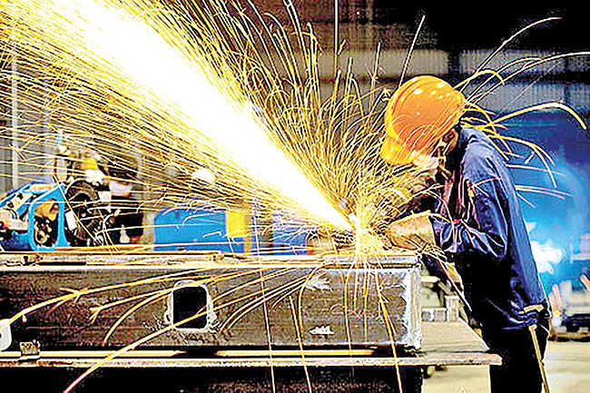 ۸۲۰ میلیارد ریال تسهیلات به واحدهای صنعتی در آذربایجان‌ غربی پرداخت شد