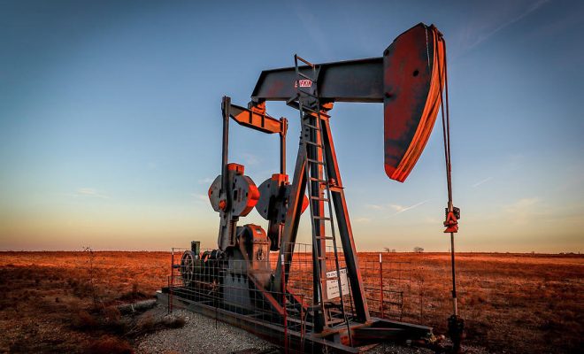 بایدن اعطای مجوز حفاری نفت و گاز در آمریکا را به مدت ۶۰ روز متوقف کرد
