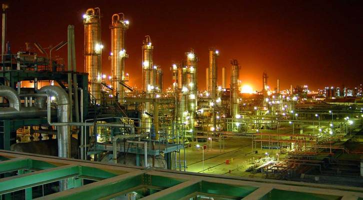 هند به دنبال واگذاری یک واحد تبدیل نفت به محصولات شیمیایی