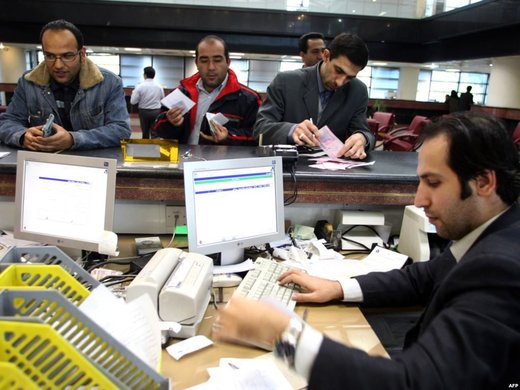 دژپسند: گزارش تسهیلات بانکی بزودی به کمیسیون اقتصادی ارسال می‌شود