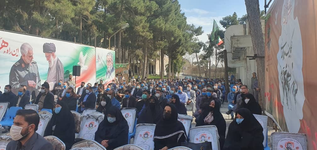 فرزندان شاهد و ایثارگر شاغل در مجموعه سیمان تهران تجلیل شدند