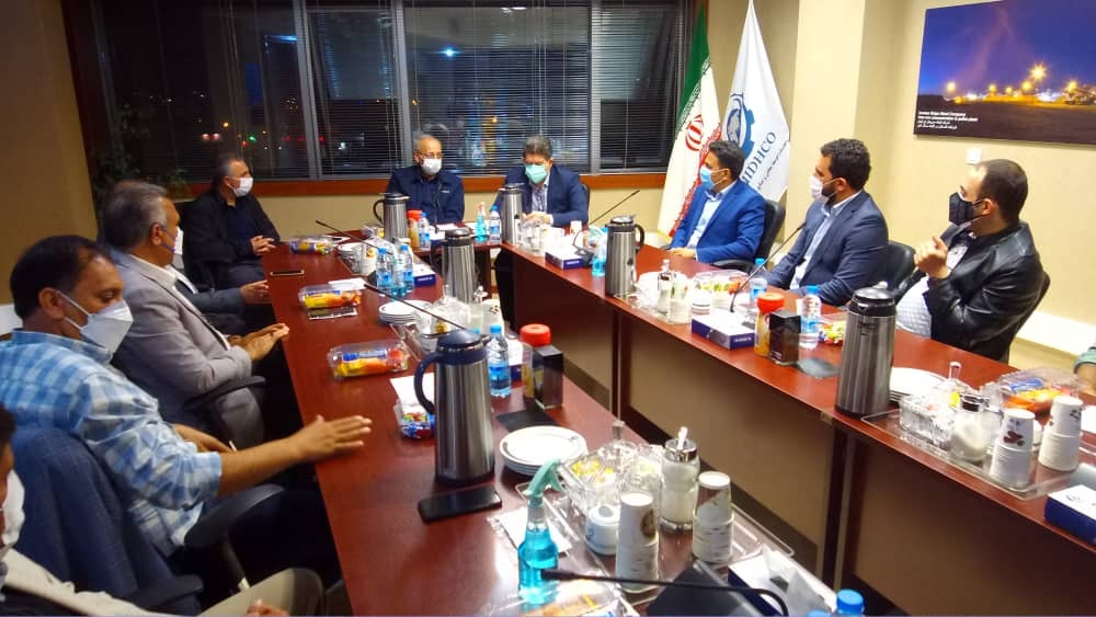 دیدار اعضای تیم والیبال فولاد سیرجان ایرانیان با مدیرعامل میدکو