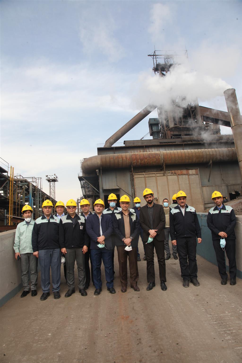 تمام توان و عزم وزارت کار برای حل مشکل مواد اولیه ذوب آهن به کار گرفته می‌شود