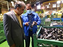 بازدید سر زده مدیر کل صنعت، معدن و تجارت استان مرکزی از یک واحد تولید کننده لوازم یدکی خودرو