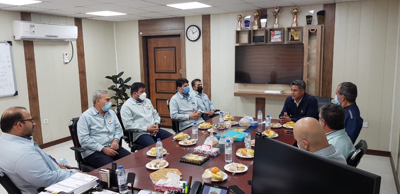 بازدید مدیرعامل شرکت فولاد خوزستان و هیات همراه از شرکت ایده‌پردازان صنعت فولاد