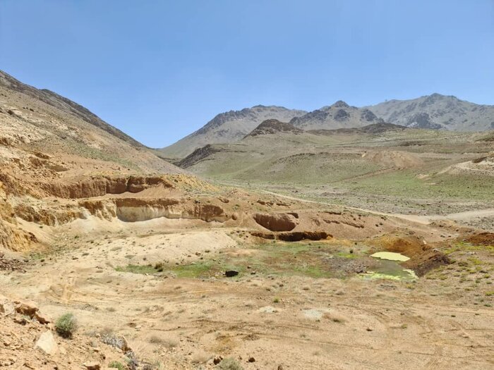 سرنوشت چشمه‌های گرگش استان اصفهان در کلاف سر در گم معدن 