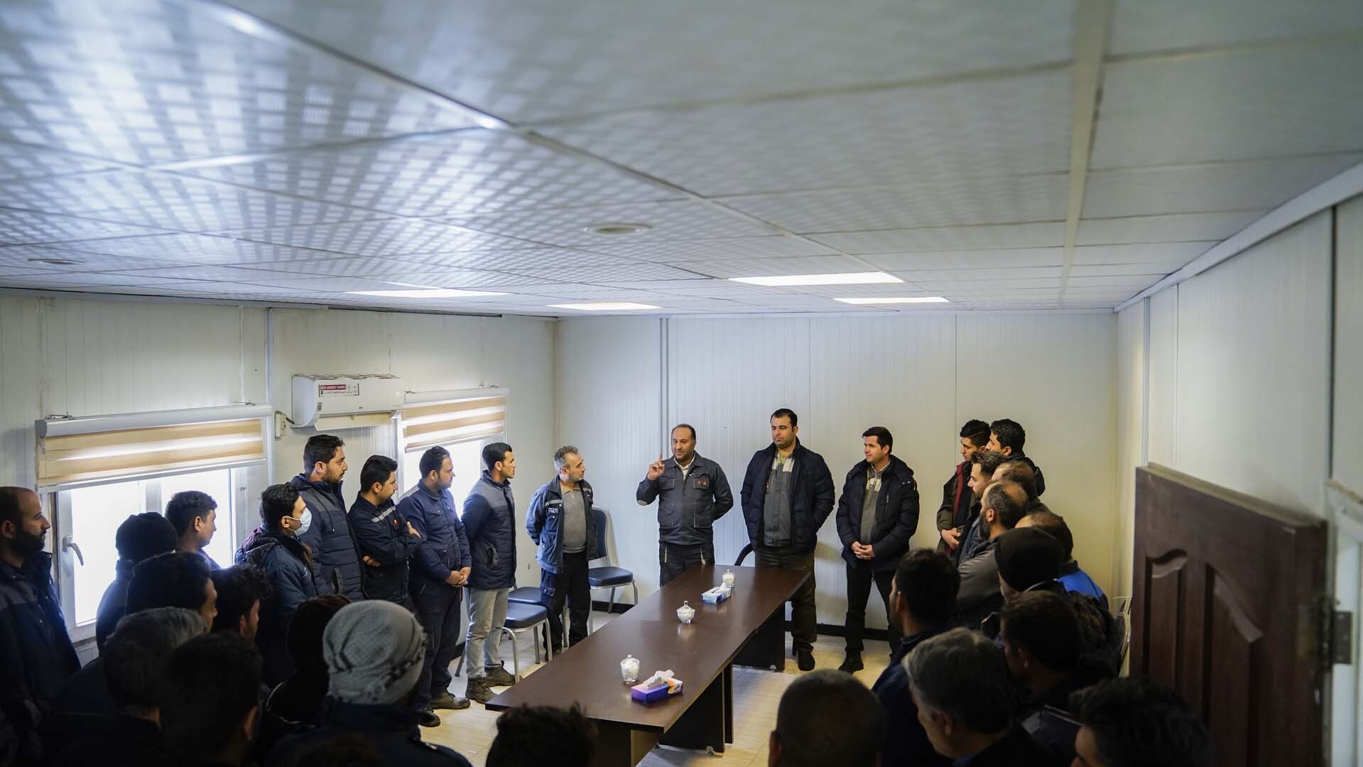 دیدار صمیمی مدیران سیمیدکو با کارگران و کارکنان کارخانه سنگ شکن